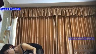  男人爱风流桑拿会所包房点了一位刚来不久的年轻美女技师跳艳舞挑逗丰满肥臀妹子被操疼了国语对白1080P原版 